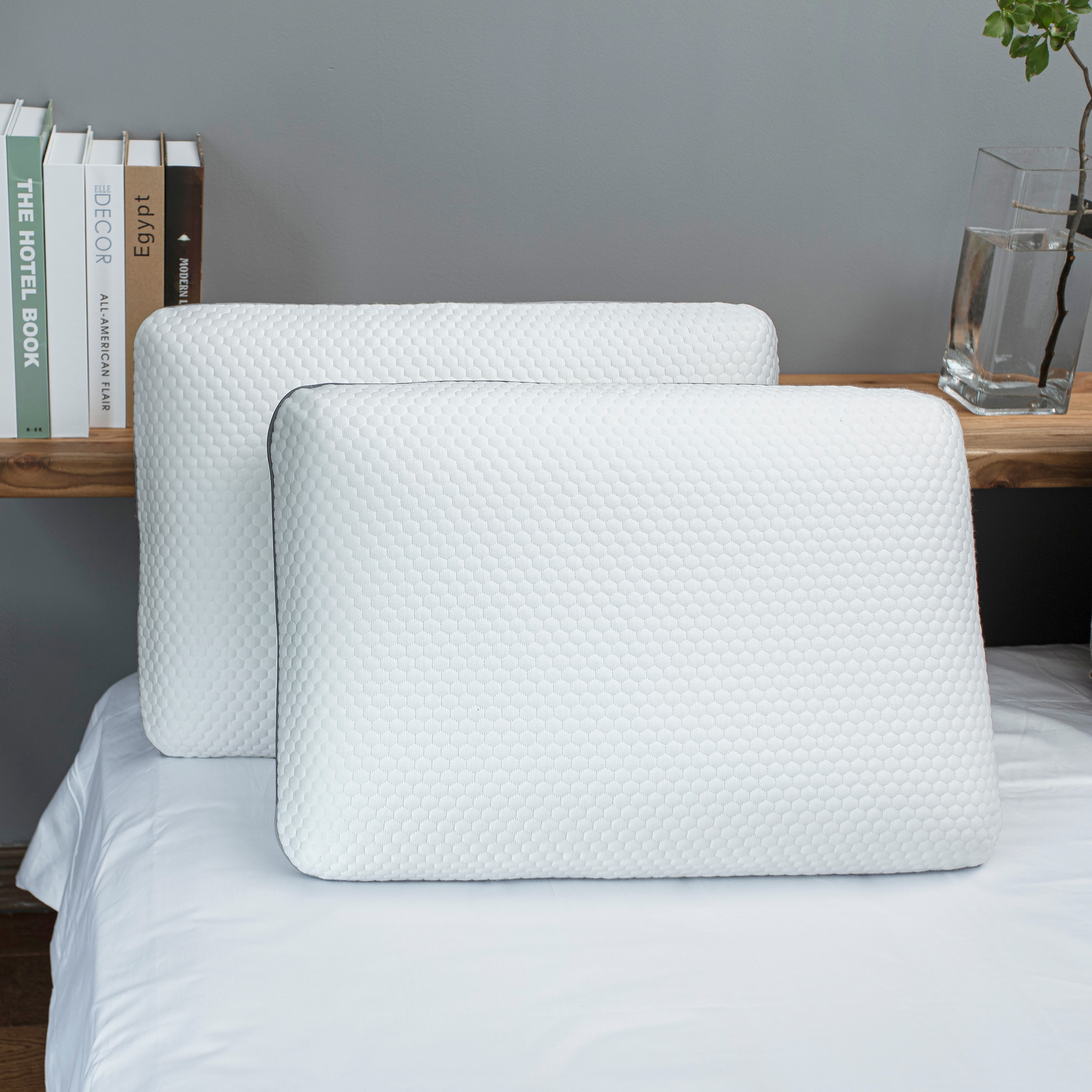 工厂直供可定制慢回弹记忆绵面包枕