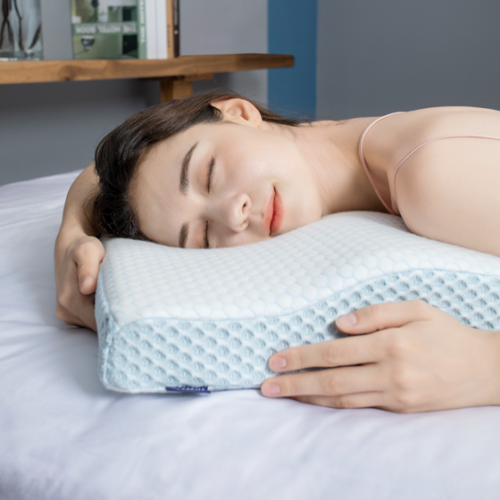 工厂直供慢回弹太空记忆绵蝶形舒眠枕